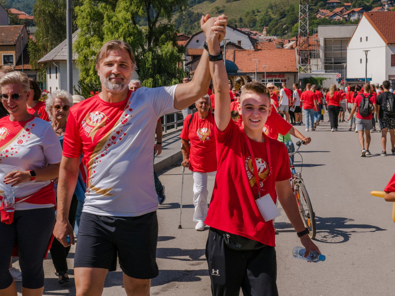 Zlatni krug i simbol trke za život!
